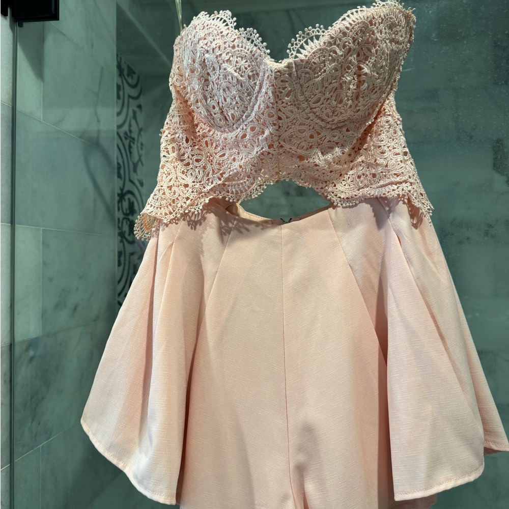 Elegant Pink Lace Strapless Women's Romper